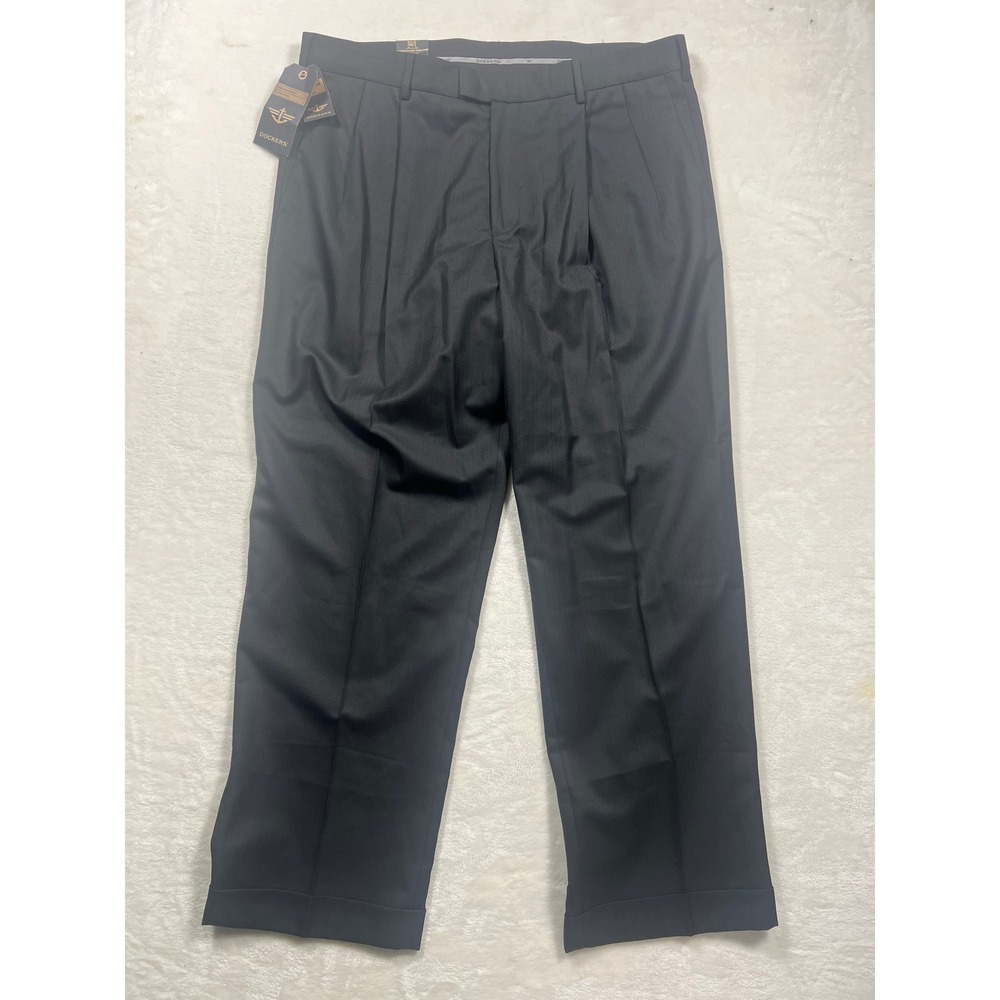 Dockers Dress Pants Mens 38x30 Black Herringbone D4 Relaxed Fit Pleated Cuffed